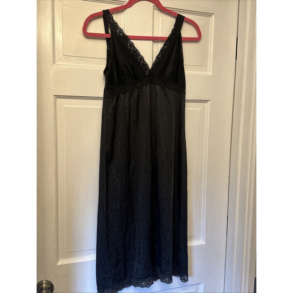 Vintage Womens Vassarette Underneath It All 36L Nylon Black Full Slip Lace Trim